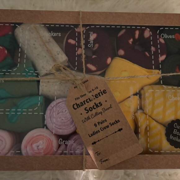 Majesty CHARCUTERIE Sock Set w/Cutting Board-9 PAIR LADIES FUN CREW SOCKS-NIB - Picture 4 of 8